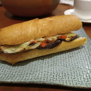 Sandwich de berenjena Tinku